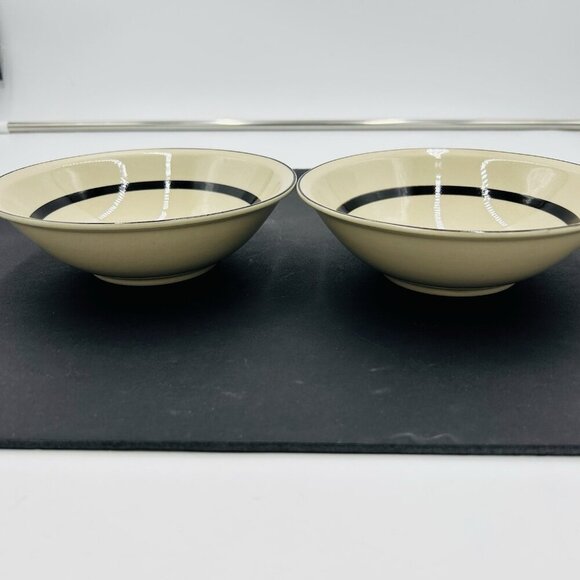 Vintage Strawberries Stoneware 6.5" Bowls Japan Freezer to Oven Set of 2 - Picture 4 of 7